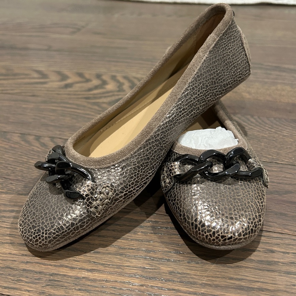 Donald Pliner Women's Raya Ballet Flats size 6